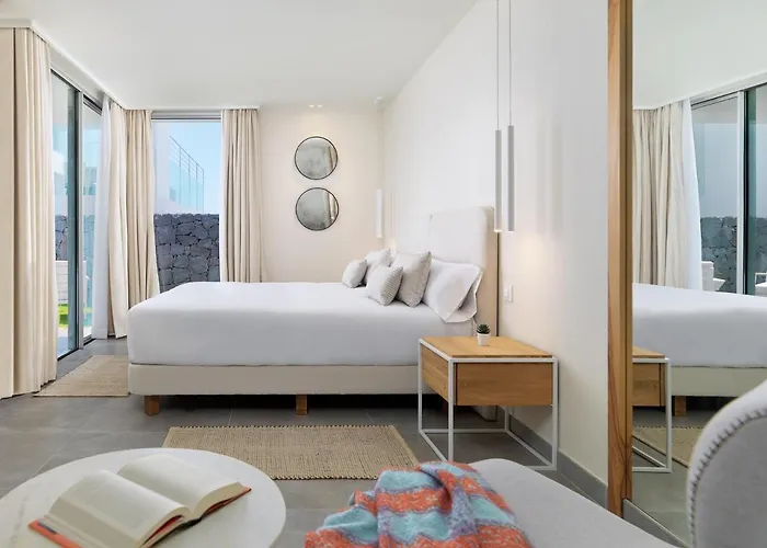 Deluxe 1&2 - Casangular By Upper Вілла