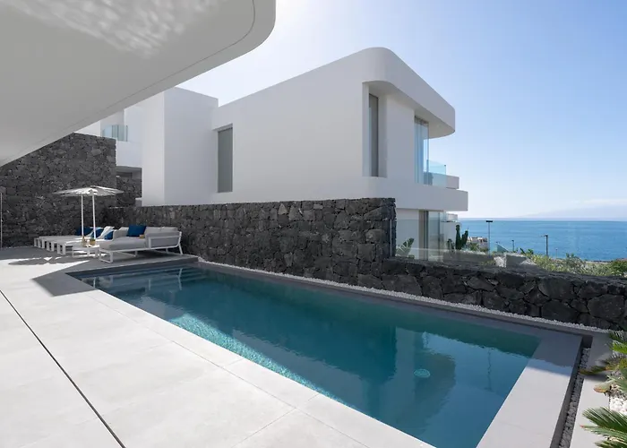 Deluxe 1&2 - Casangular By Upper Вілла *