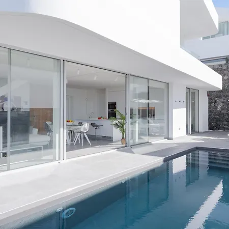 Vila Deluxe 1&2 - Casangular By Upper