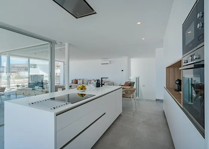 Deluxe 1&2 - Casangular By Upper